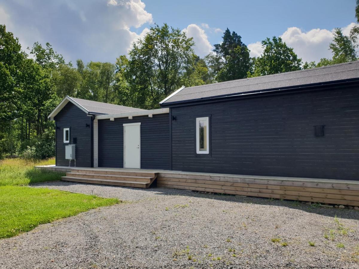 Cabin In The Forest With Spa Bath Vastra Torup Exterior photo