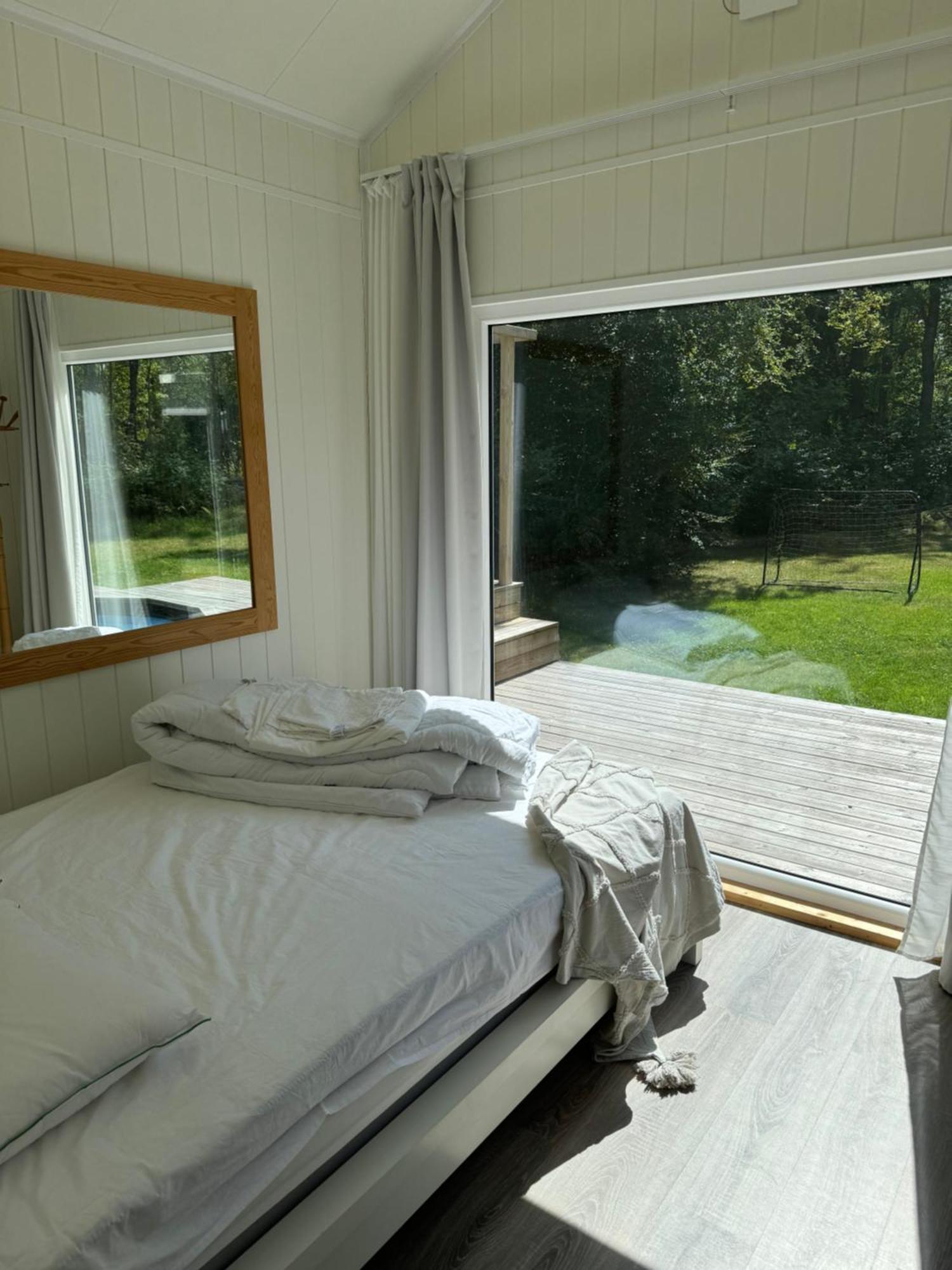 Cabin In The Forest With Spa Bath Vastra Torup Exterior photo